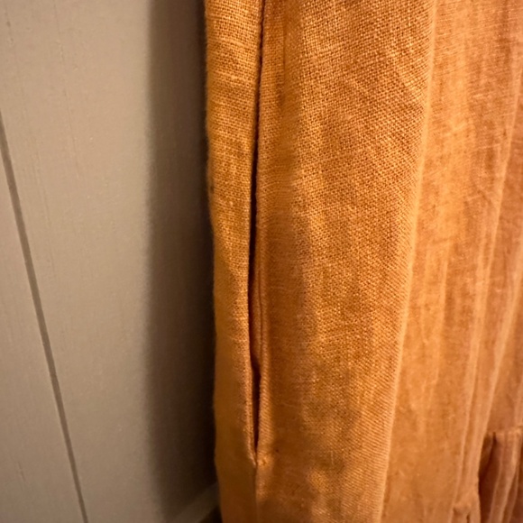 Ladies Linen Dress - Picture 3 of 8